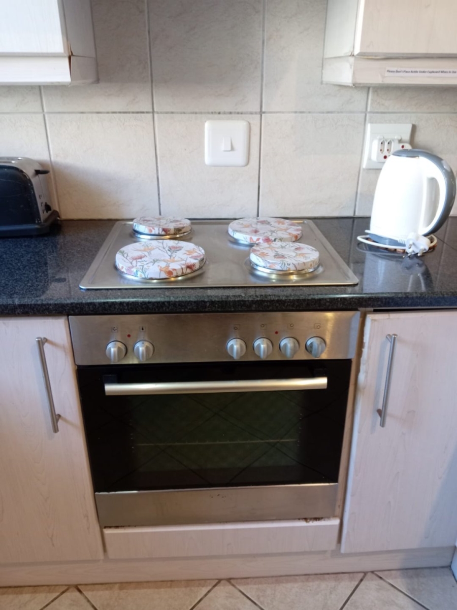 2 Bedroom Property for Sale in Jeffreys Bay Central Eastern Cape